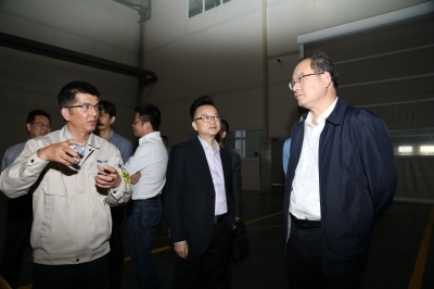 2017年10月25日浙江省委副秘书长、省委办公厅主任考察yth2206游艇会